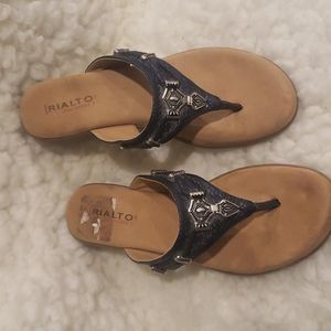 Rialto Size 8